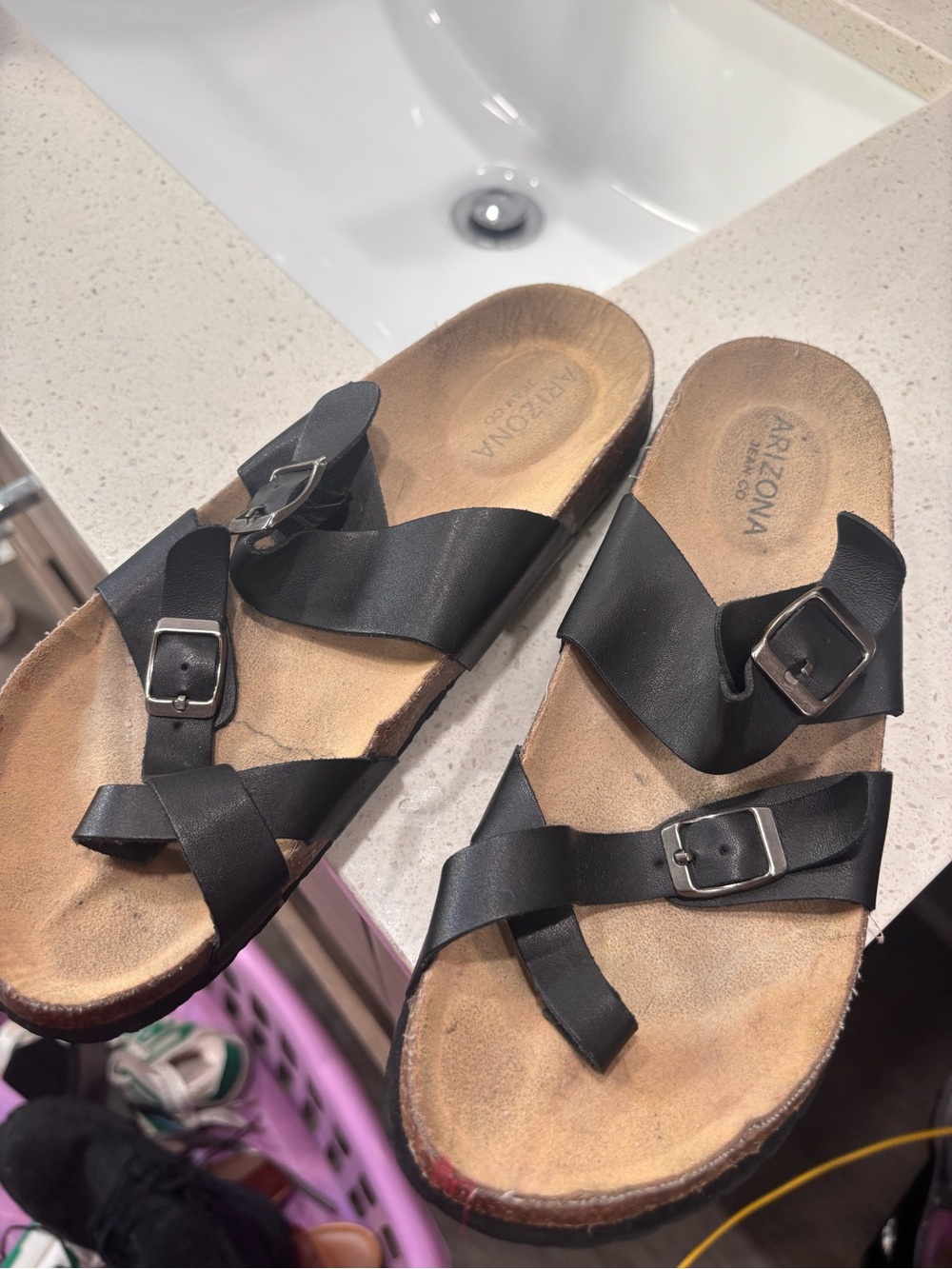 Arizona Jean Company Black Buckle Crisscross Leather Sandals
